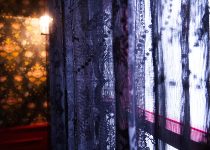 Hongdae Red Road 4 Beds, Near Mangwon & Sangsu 首爾